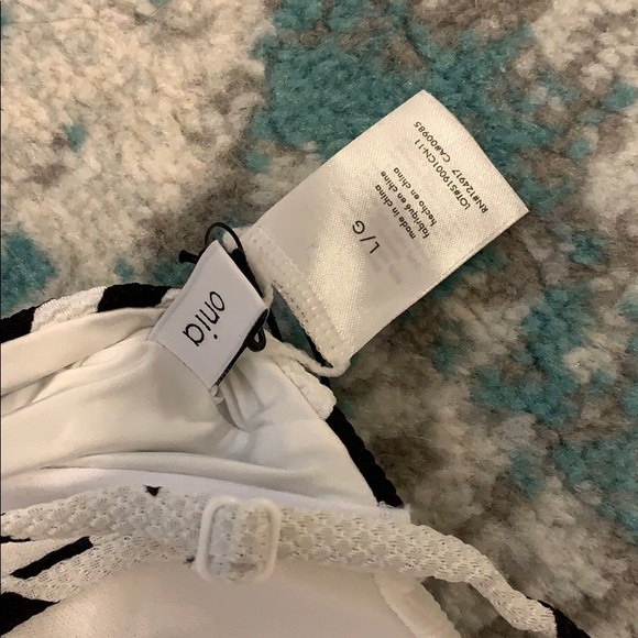 ONIA NWT ONE PIECE - Picture 4 of 6